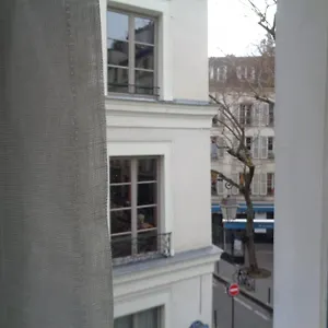 Hotel Les Degres De Notre Dame, Paris
